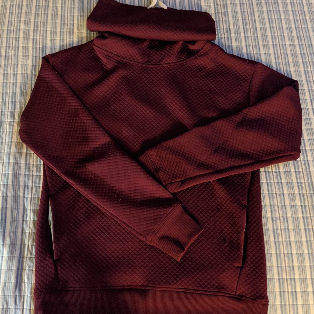 Under Armour Sweatshirt